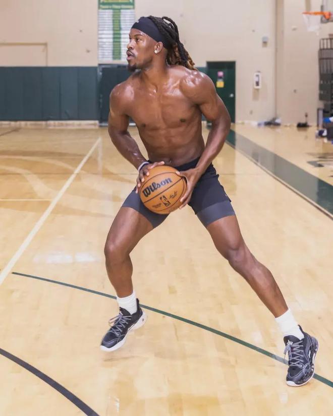 练瓜迪奥拉 练瓜迪奥拉