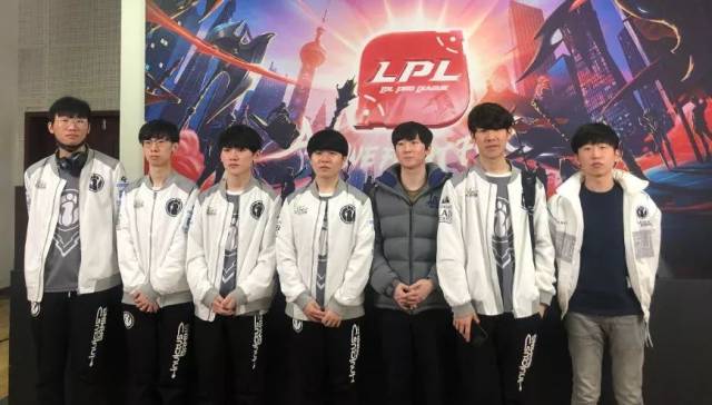 势下被对手 势下被对手