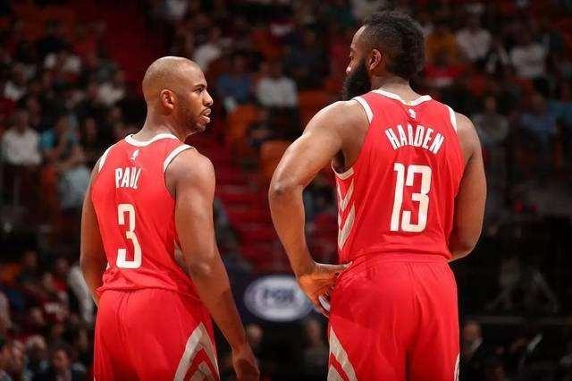 逼出防线补 逼出防线补